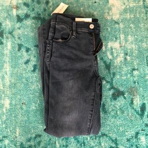 PacSun “Perfect Fit Jegging”